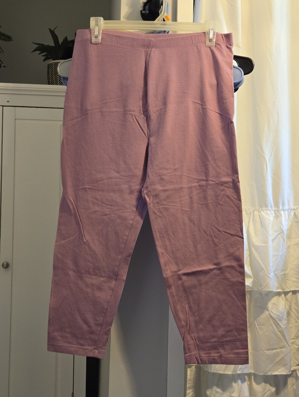 Women's Lavender Pull-On Leggings - Comfortable Everyday Fit